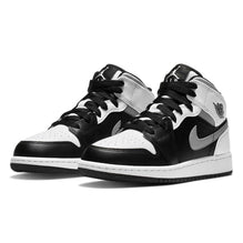 Jordan 1 Mid ‘Shadow White’ - OUTLET