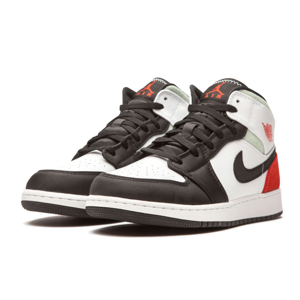 NIKE AIR JORDAN 1MID GS  新品　22.5cm