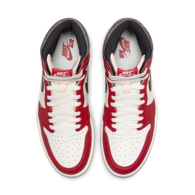 スニーカー Air Jordan 1 Retro High OG Chicago GS Jordan 1 Retro High OG Chicago Lost and Found (GS) - FD1437