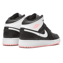 Jordan 1 Mid GS 'Arctic Punch' - OUTLET